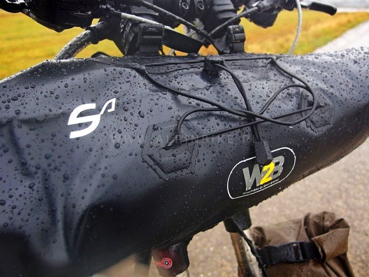Sport Arsenal art. 611 bikepacking sakwa na kierownicę 8 l_4.jpg