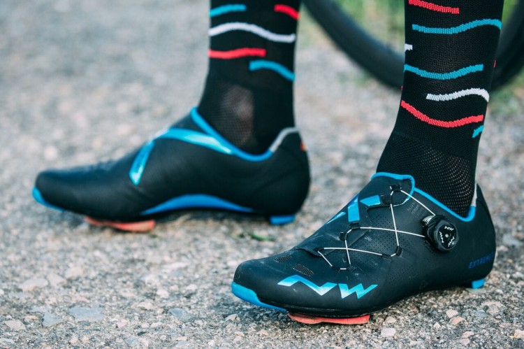 Buty Northwave EXTREME GT BLACK BLUE METAL..jpeg