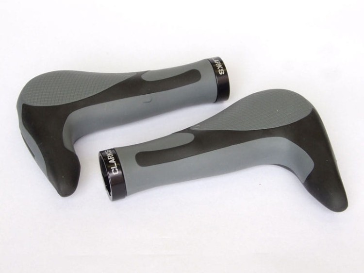 Chwyty kierownicy CLARK'S CE205 LOCK-ON ergonomiczne gumowe końcówki, czarne.jpg