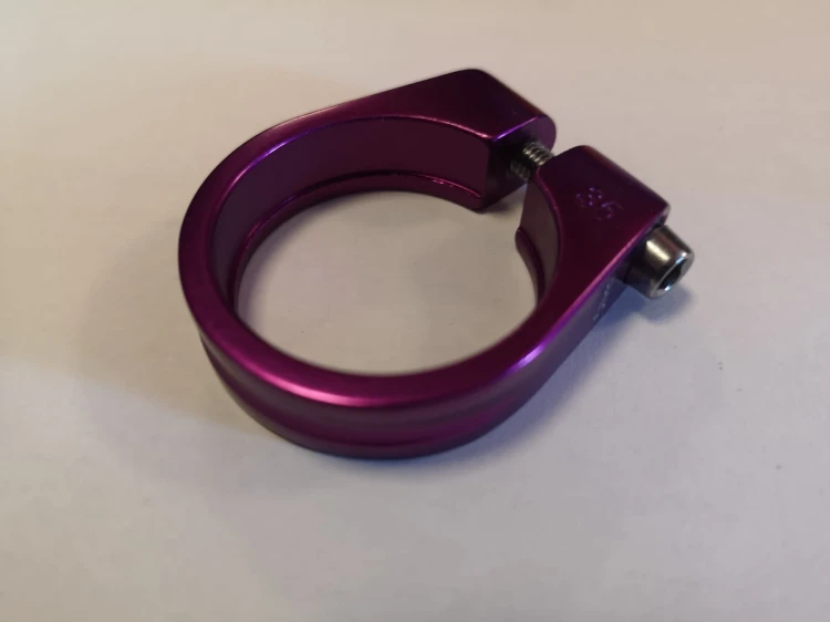 Obejma podsiodłowa SC-100 purpurowa.JPG