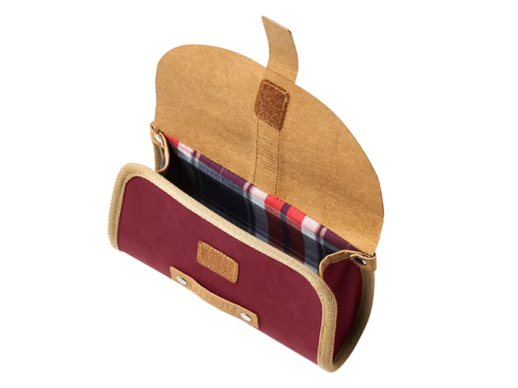 Torebka podsiodłowa BASIL PORTLAND SADDLE BAG 0,5L bordowa_3.jpg