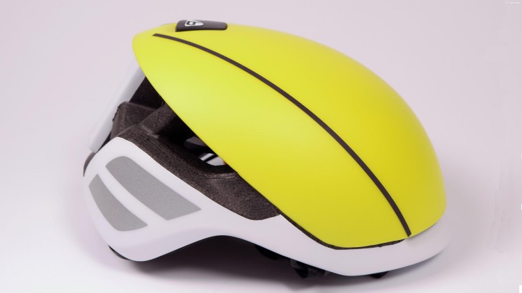 Kask Bolle Messenger Premium yellow white.jpg